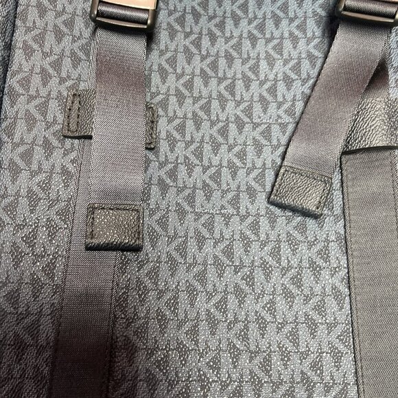 Michael Kors Cooper Admiral Blue Logo Large Backpack Flip Top Adjustable Straps - Picture 3 of 16